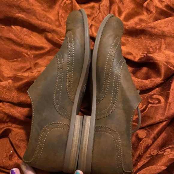 Merona Western Style Saddle Shoes - Picture 4 of 6